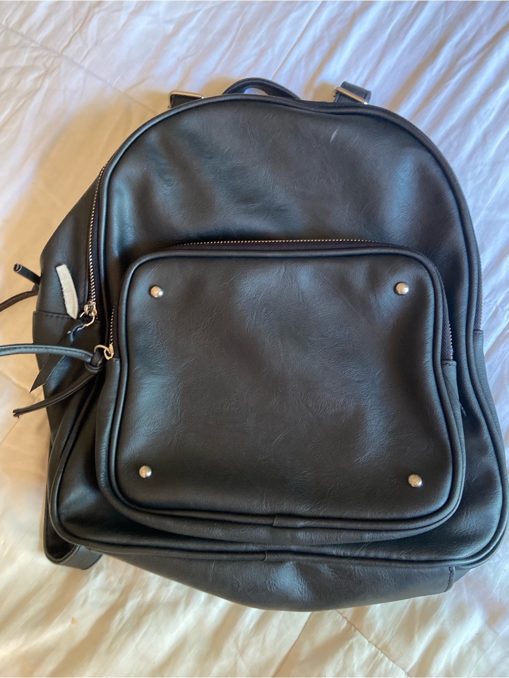 Classic Black Men's Leather Backpack